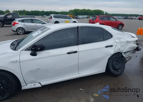 2021 Toyota Camry Le Hybrid from USA, damaged, VIN 4T1C31AK1MU560324